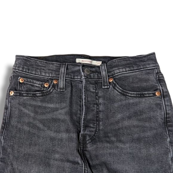 Gray Levi's Wedgie Skinny Jeans - Picture 2 of 6